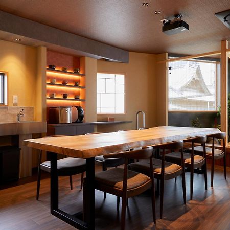 古今 天下茶屋 With A Private Parking Lot And A Half Open-Air Bath And Direct To Kix Villa Osaka Exterior photo