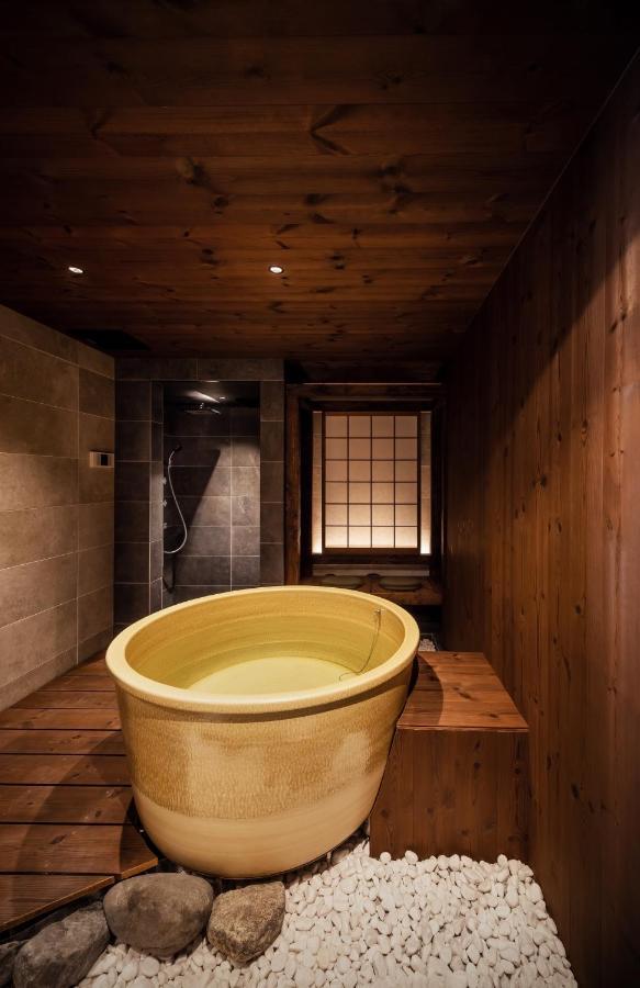 古今 天下茶屋 With A Private Parking Lot And A Half Open-Air Bath And Direct To Kix Villa Osaka Exterior photo
